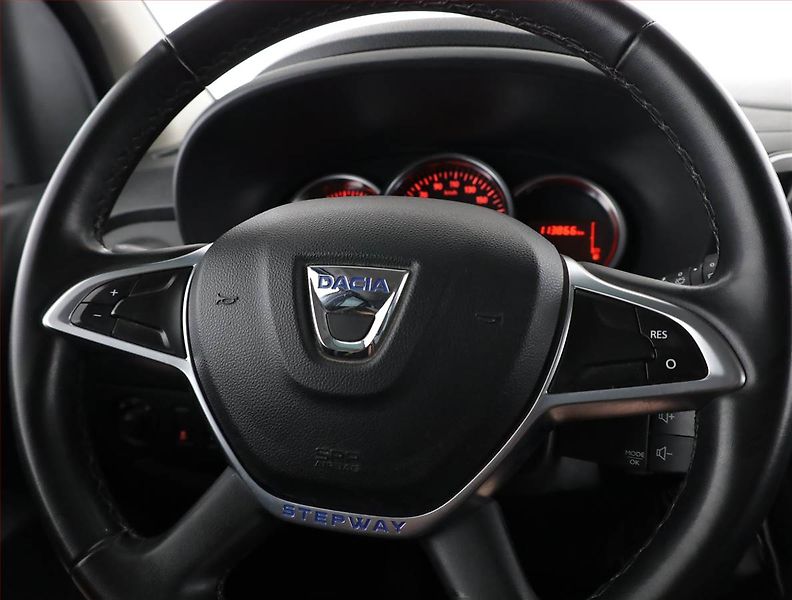 Dacia Lodgy (2020) Stepway 1.3 TCe, 7 míst - fotka 8 z 20