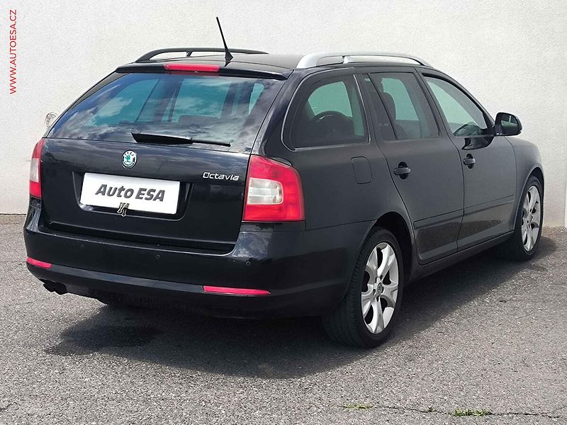 Škoda Octavia (2012) 1.4 TSI, ČR, servis.kniha - fotka 4 z 19