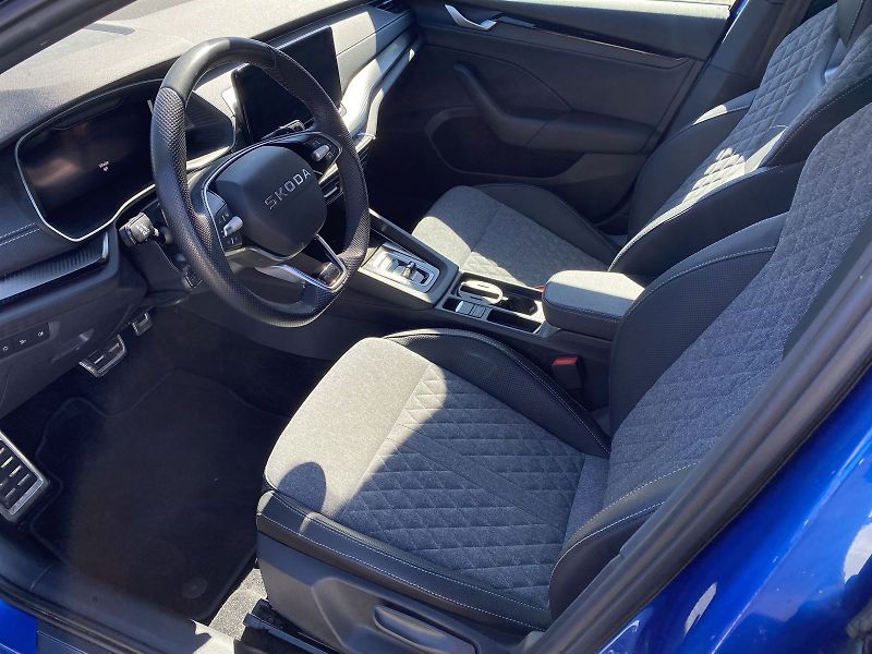 Škoda Octavia (2025) Combi 1.5 TSI M-HEV DSG Sportl - fotka 7 z 34
