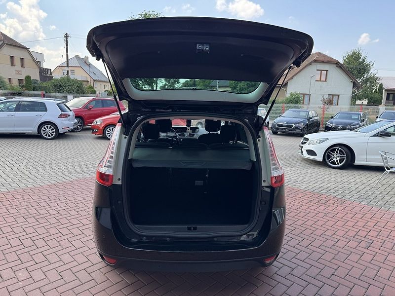 Renault Scénic (2014) 1.5dCi  Navi Digi Klima Bose - fotka 20 z 50