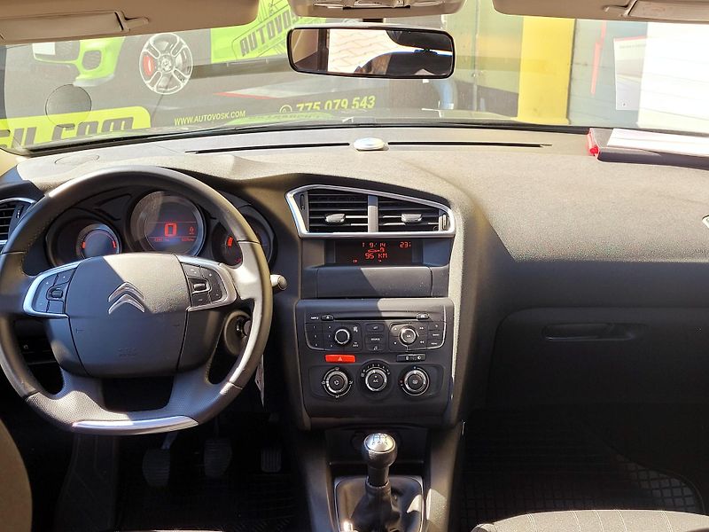 Citroën C4 1,4 95k Furio *SERVIS.KNIHA*CZ - fotka 29 z 39