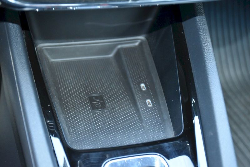 Škoda Octavia (2023) Style Plus 1.5 eTSI DSG - fotka 25 z 34