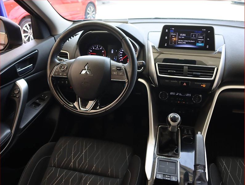 Mitsubishi Eclipse Cross (2019) 1.5 T-MIVEC, Serv.kniha - fotka 7 z 19