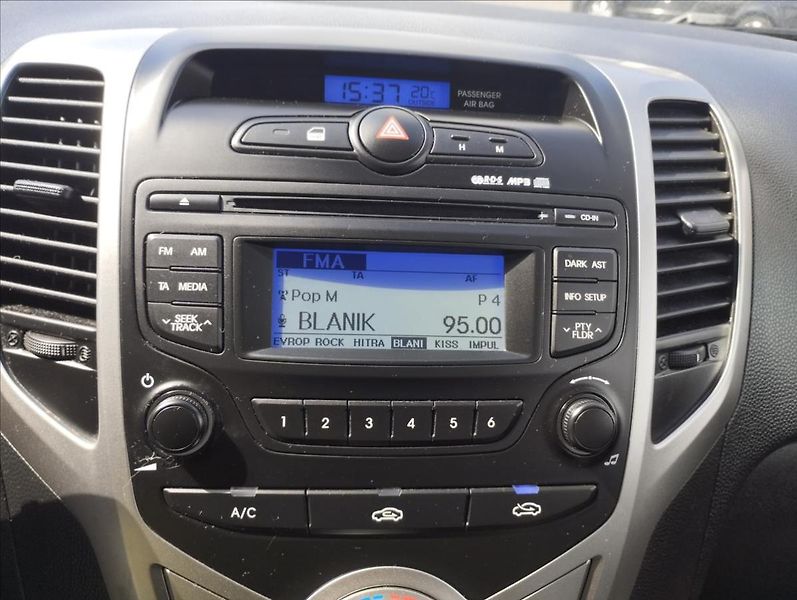 Hyundai ix20 1,4 CRDi 57kW 100%KM - fotka 12 z 16