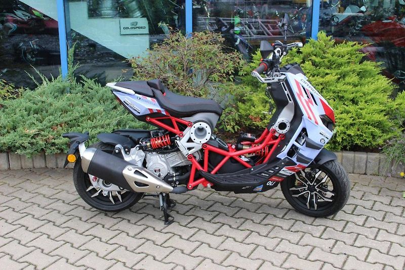 Italjet Dragster 125 (2025) GRESINI TEAM SKLADEM - fotka 3 z 9