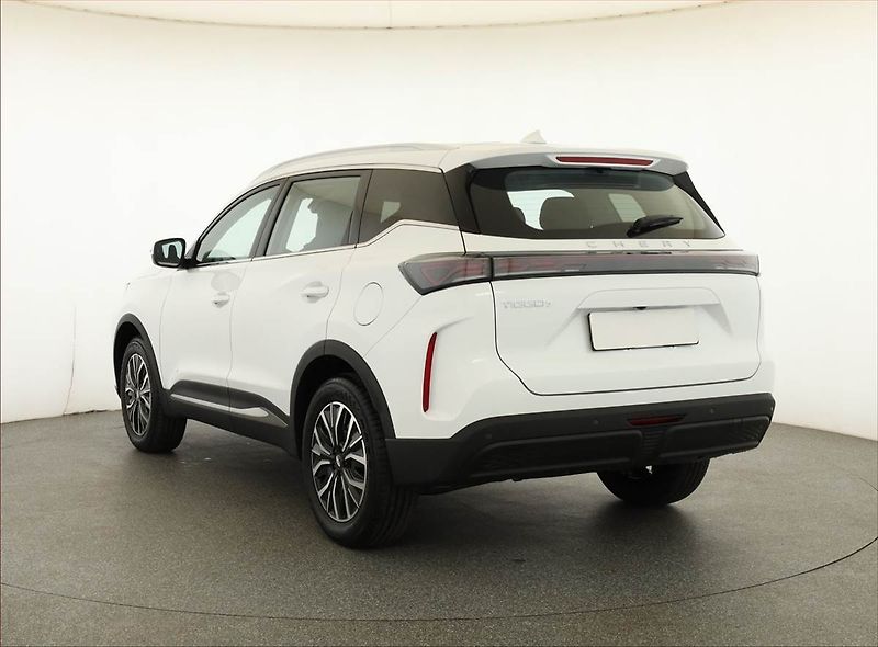 Chery Tiggo 7 (2026) 1.6 TGDI, LUXURY, Ad. tempomat - fotka 4 z 17