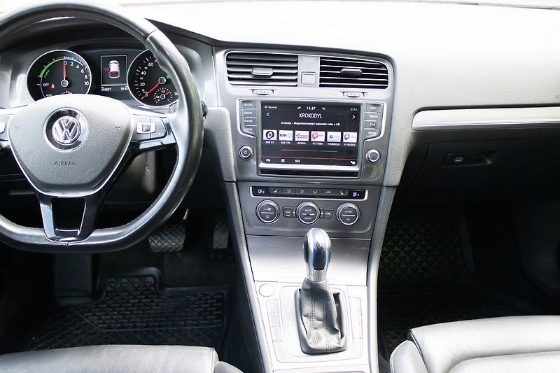 Volkswagen e-Golf eGolf, nová STK, 100% stav. - fotka 13 z 46