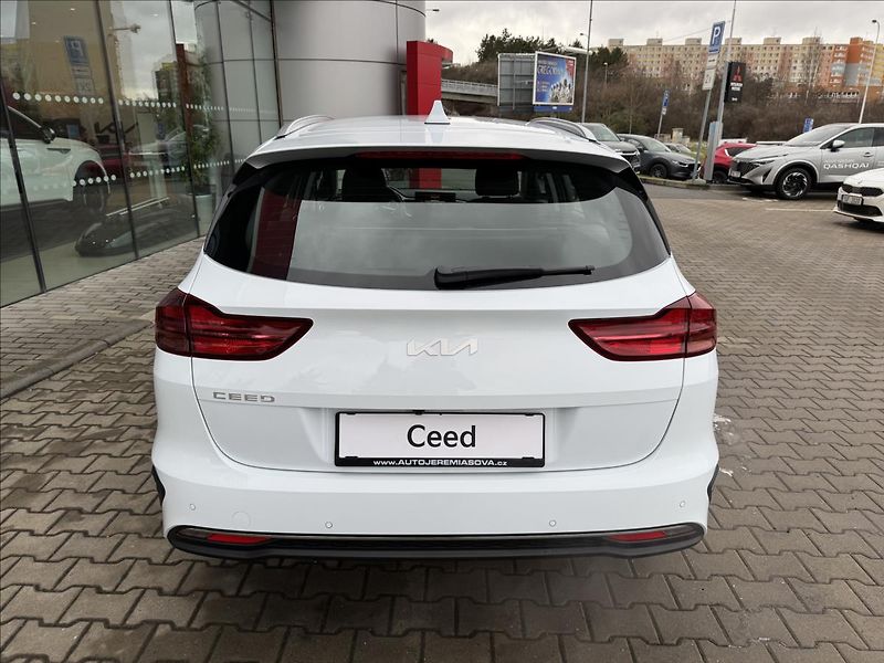 Kia Ceed 1,5 TGDi AT Spin ZÁRUKA NOVÝ V - fotka 6 z 11