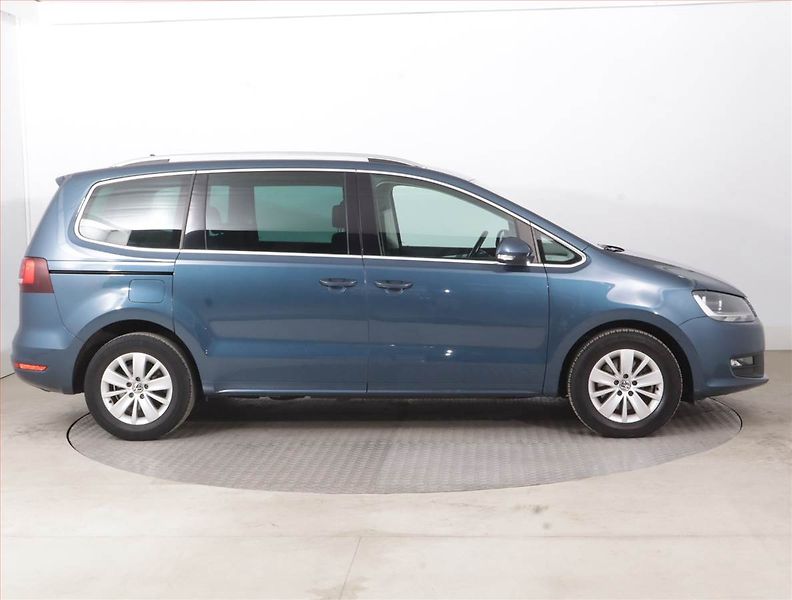 Volkswagen Sharan (2016) 1.4 TSI, 7 míst, Serv.kniha - fotka 6 z 18