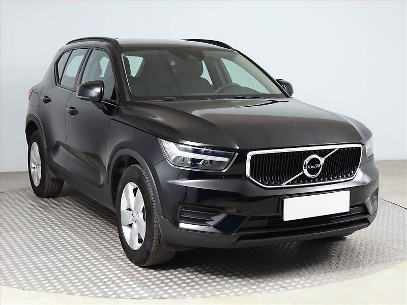 Volvo XC40 (2021) T2 - fotografie inzerátu