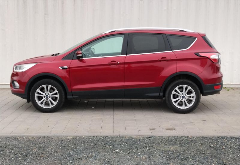 Ford Kuga 1,5   ECOBOOST 110Kw TITANIUM - fotka 24 z 29