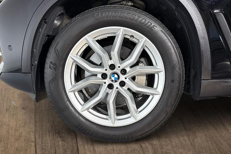 BMW X5 xDrive25d - fotka 6 z 26