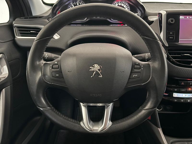 Peugeot 2008 (2017) GT-Line 1.6 BlueHDi 100K MAN5 - fotka 18 z 33