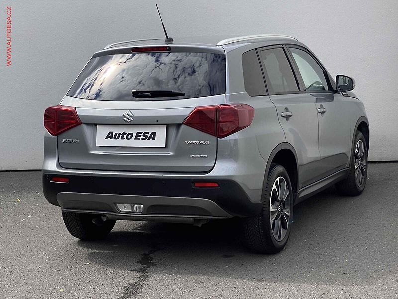 Suzuki Vitara (2019) 1.4BoosterJet 4x4, ČR, AC - fotka 4 z 19