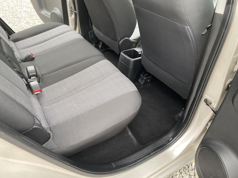 Kia Venga 1.4i 16v 90PS KLIMA SERVIS!!!  - fotka 118 z 144