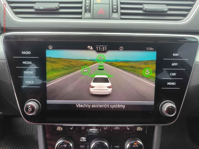 Škoda Superb (2022) 2.0 TDi, 2.maj,ČR, Ambition - fotka 14 z 25