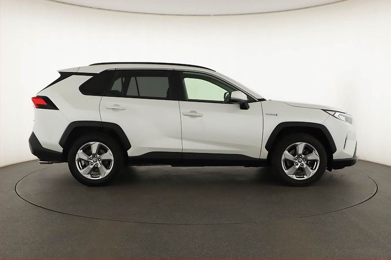 Toyota RAV4 (2021) Comfort 2.5 Hybrid - fotka 6 z 18