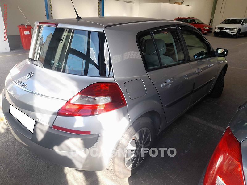 Renault Mégane (2006) 1.4i, ČR, AC - fotka 2 z 3