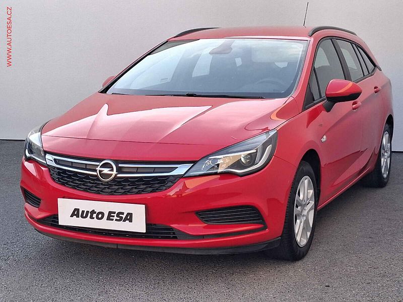 Opel Astra (2016) 1.4i, 1.maj,ČR, AC, ČR - fotka 3 z 16