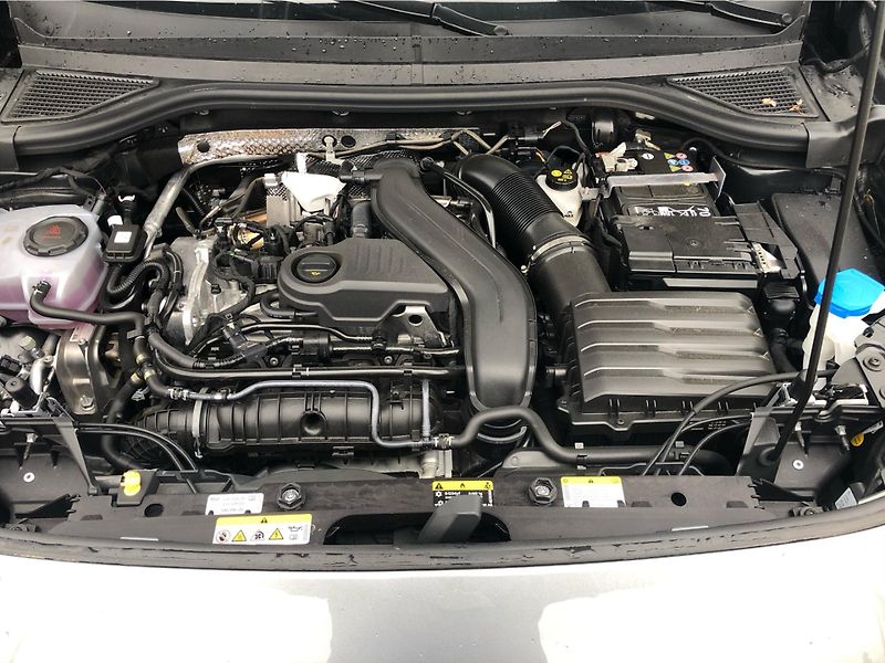 Volkswagen T-Roc Style 1,5 eTSI 110 kW 7DSG - fotka 30 z 30