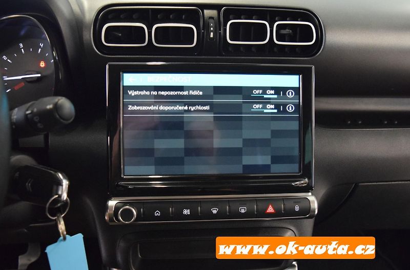 Citroën C3 Aircross 1.2 PT LED FEEL PACK 81 kW-DPH - fotka 38 z 51