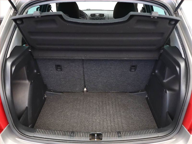 Škoda Fabia (2011) 1.4 16V, LPG, Serv.kniha - fotka 10 z 11