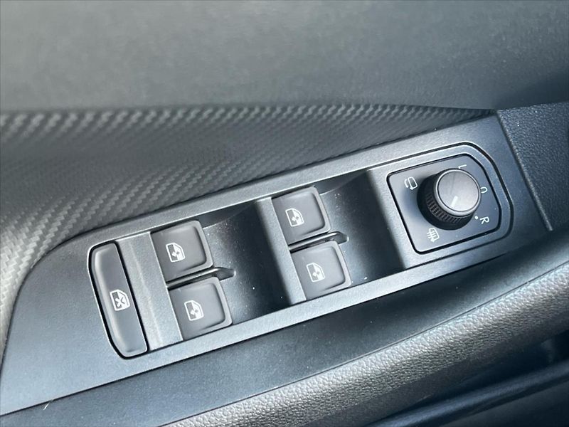 Škoda Kamiq 1,5 TSi 110 kW 7DSG MONTE CARL - fotka 20 z 30