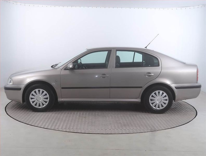Škoda Octavia (2010) 1.6, LPG, Serv.kniha, po STK - fotka 3 z 14