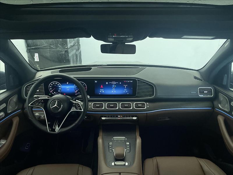 Mercedes-Benz GLE 450 d 4MATIC AMG Line - fotka 13 z 25