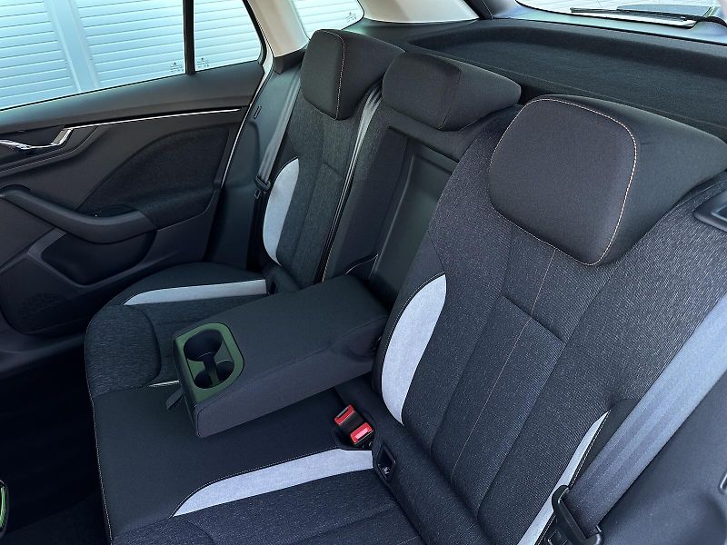 Škoda Kamiq 1.5TSi DSG 150PS LED V.Cockpit - fotka 38 z 46
