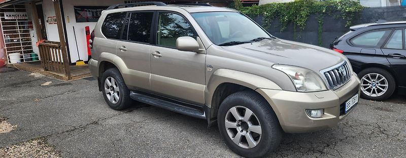 Toyota Land Cruiser (2004) 120 * 3.0 D-4D* AUTOMAT ČR - fotka 2 z 6