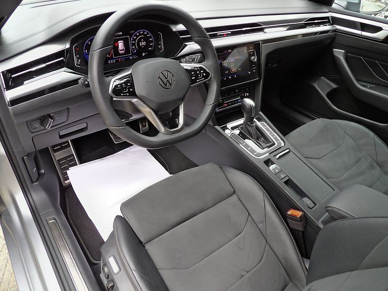 Volkswagen Arteon Shooting Brake 2.0TDI DSG 4Motion Rline Tažné - fotka 21 z 36