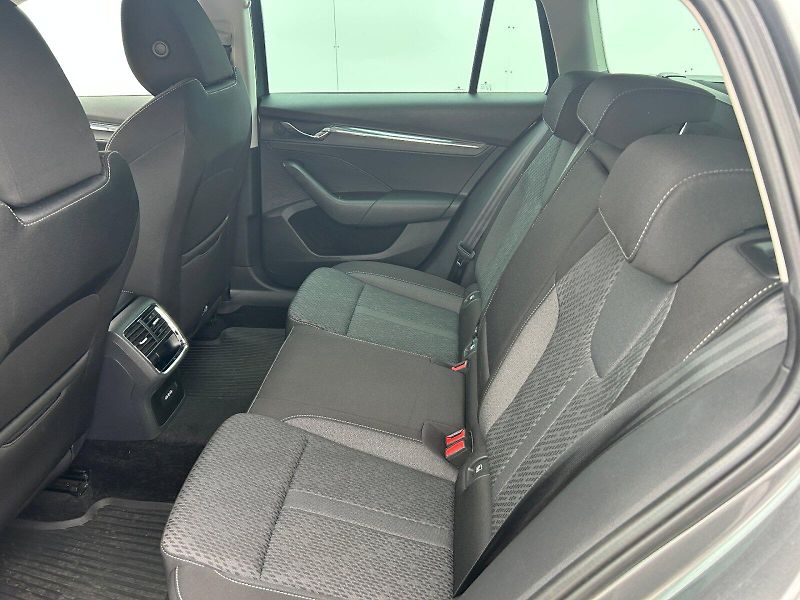 Škoda Octavia (2022) OCT.COM STY TS 4X4 140/2.0 A7F - fotka 14 z 27
