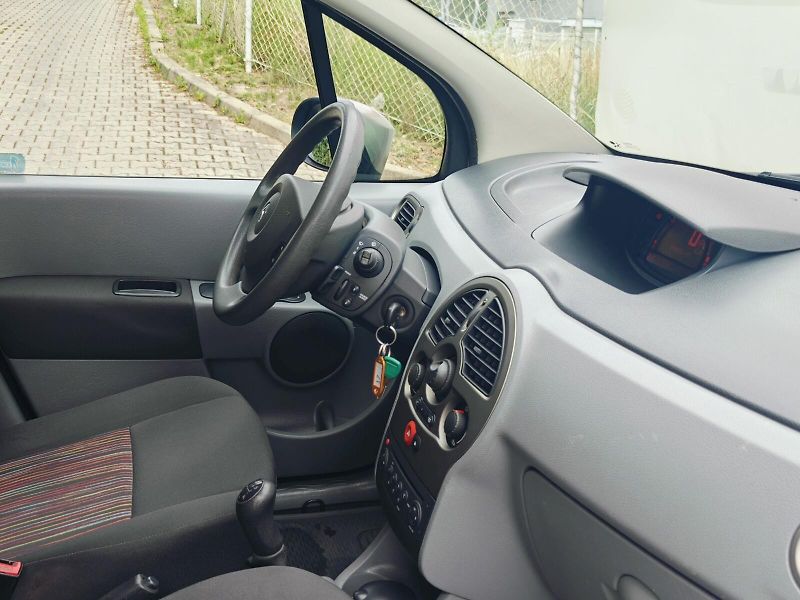 Renault Modus (2009) 1,2 16V 55 kW Alur - fotka 19 z 35
