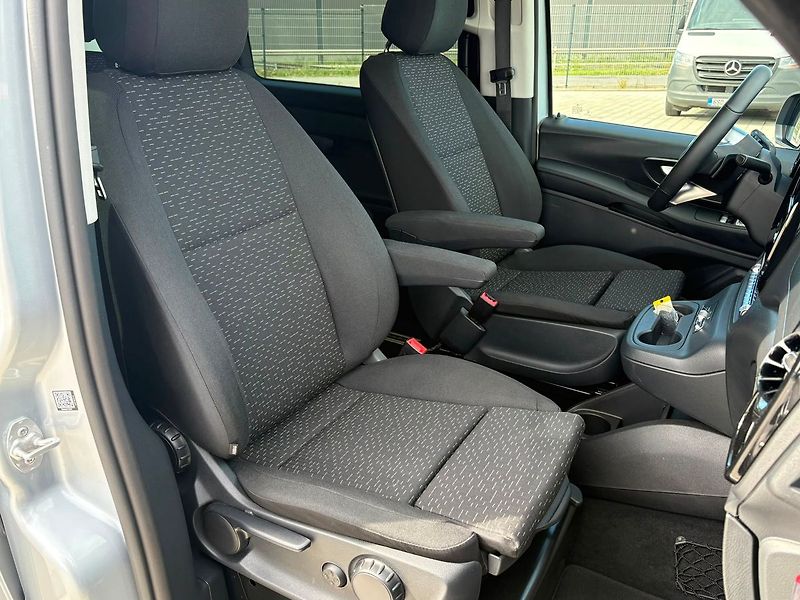Mercedes-Benz Vito Select Long 4Matic - fotka 22 z 32
