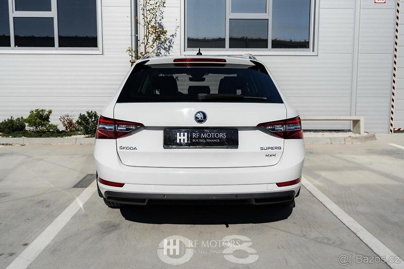 Škoda Superb (2018) 2.0 TDI 190 k 4x4 Style DSG - fotka 9 z 18