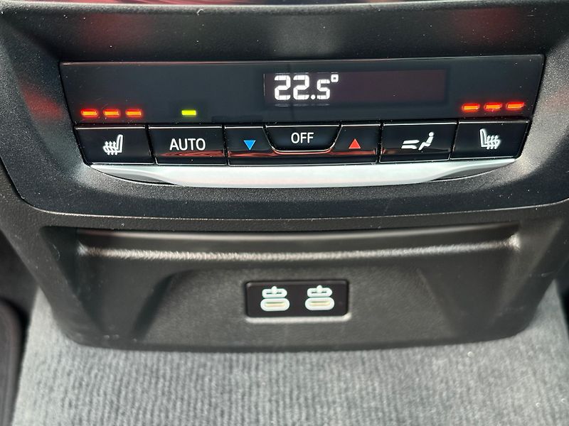 BMW X3 (2021) 20d PANO HeadUp Tažné 59.000km - fotka 23 z 66