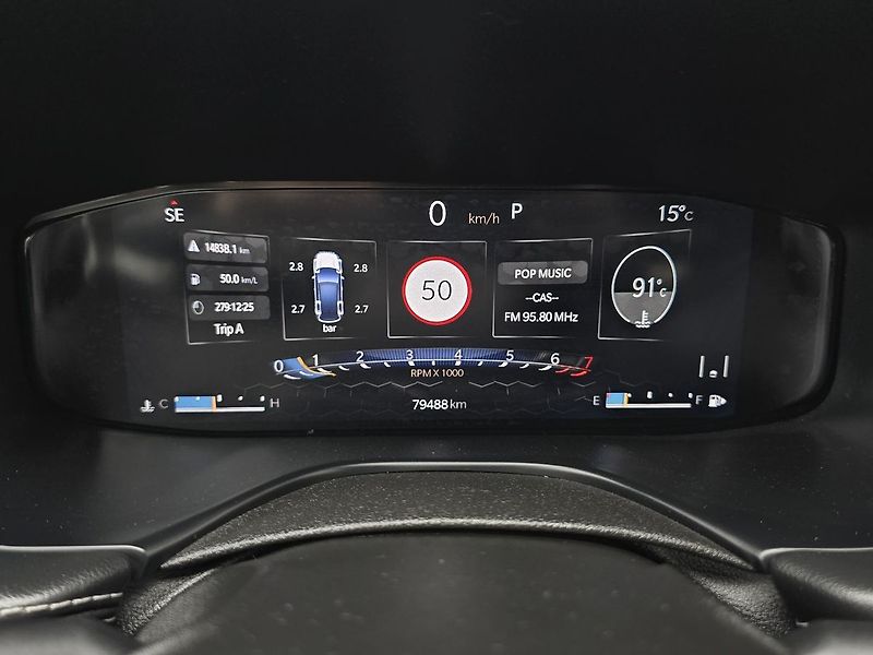 Jeep Compass 110kW LIMITED KAMERA+NAVI - fotka 34 z 44