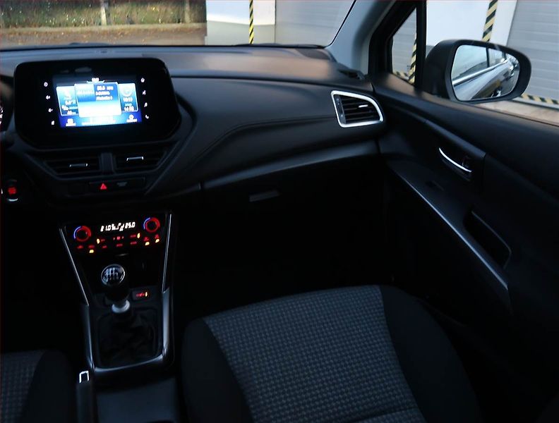 Peugeot 3008 (2025) Allure 1.2 MHEV - fotka 8 z 18