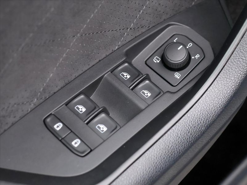 Škoda Kodiaq 2.0 RS 176kW DSG Tažné 4X4 - fotka 15 z 31