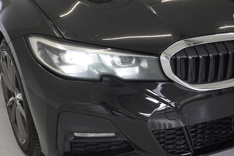 BMW Řada 3 (2020) 320D  2,0 M-SPORT XDRIVE AUT. - fotka 10 z 31