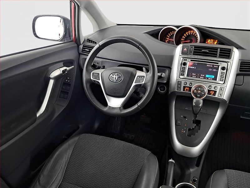 Toyota Verso (2012) 1.8 Valvematic, Automat, ČR - fotka 7 z 18