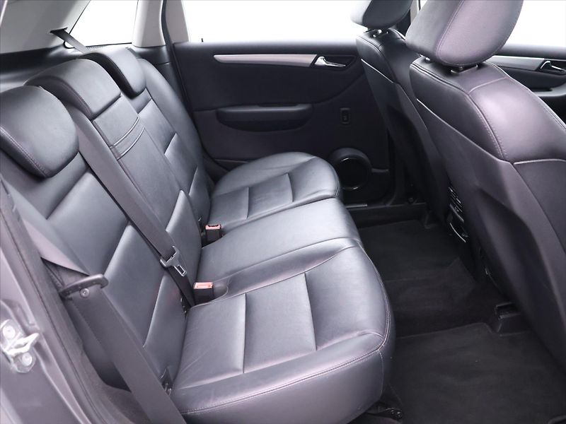 Mercedes-Benz Třídy B 2,0 D 80kW Automat CZ - fotka 12 z 28