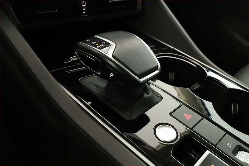 Volkswagen Touareg (2022) 3.0 TDI - fotka 13 z 23