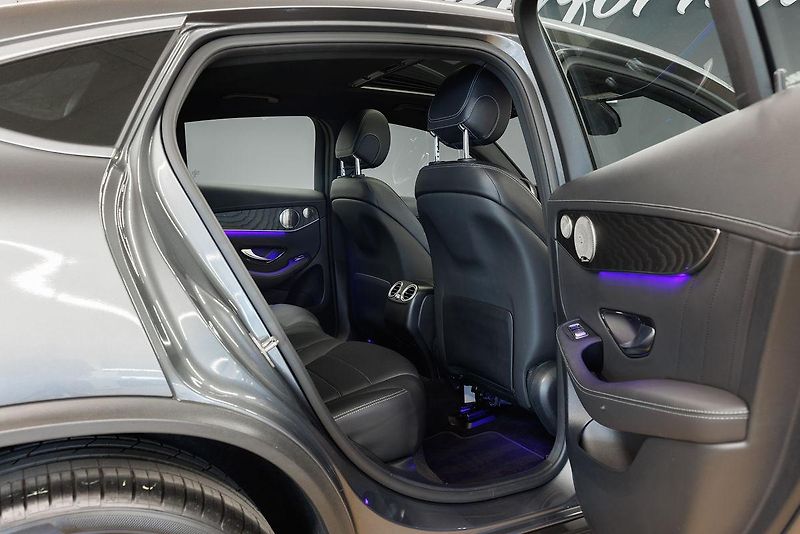 Mercedes-Benz GLC (2023) GLC 220d 4Matic AMG Line - fotka 24 z 35