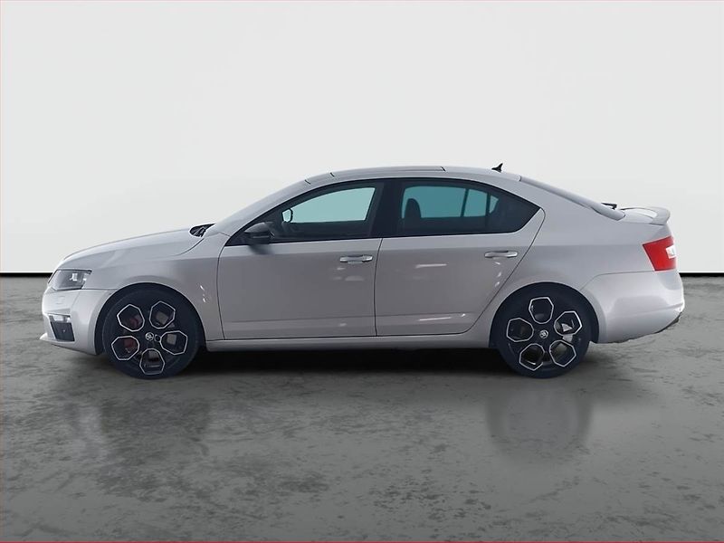 Škoda Octavia (2014) RS 2.0 TDI, Automat, Navi - fotka 3 z 21