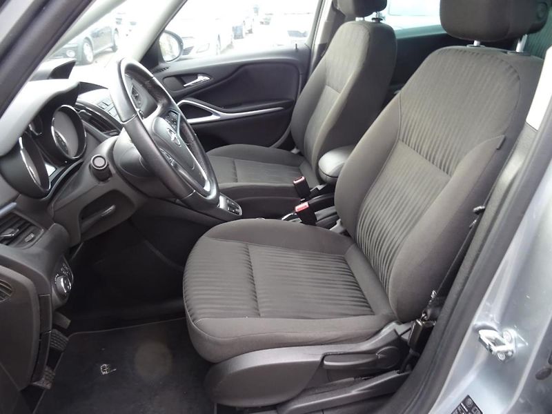 Opel Zafira 1,6 CNG Tourer Edition - fotka 17 z 31