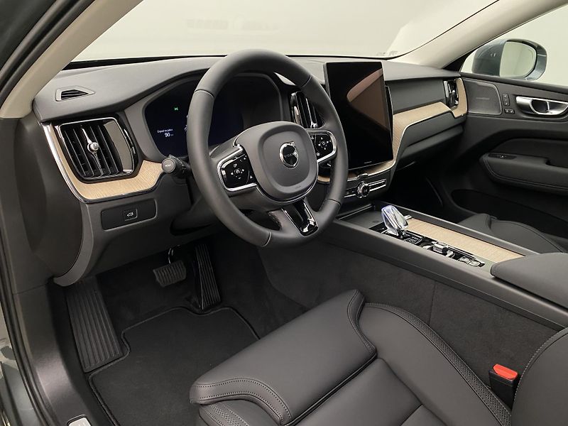 Volvo XC60 (2026) B5 AWD AUT BRIGHT PLUS  - fotka 23 z 66