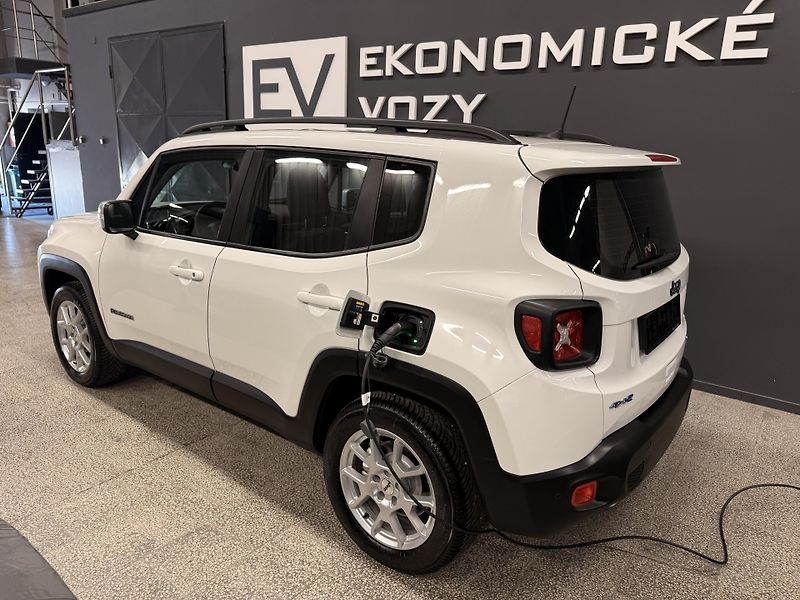 Jeep Renegade (2022) T4 PHEV,4X4, DOJEZD 50KM - fotka 5 z 33