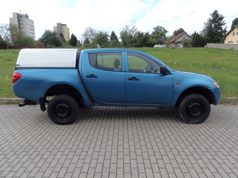 Mitsubishi L200 (2007) 2.5 TD 4x4 uzávěrka tažné 2.7t - fotka 4 z 24